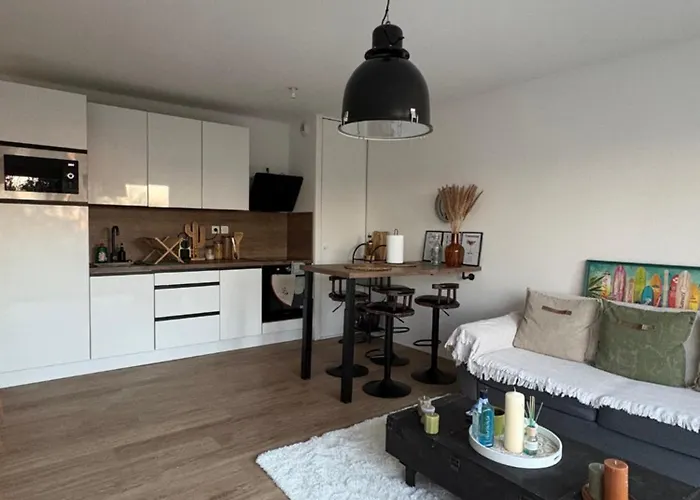 Le Des Coteaux, Free Parking & Free Wifi *