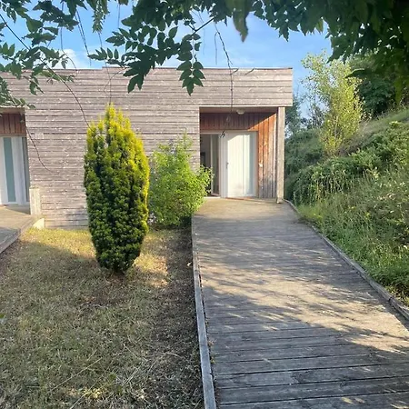 Apartment Le Des Coteaux, Free Parking & Free Wifi
